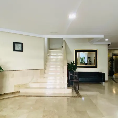 First Line! Art-apartment On The Seafront Of With Swimming Pool * 마르베야